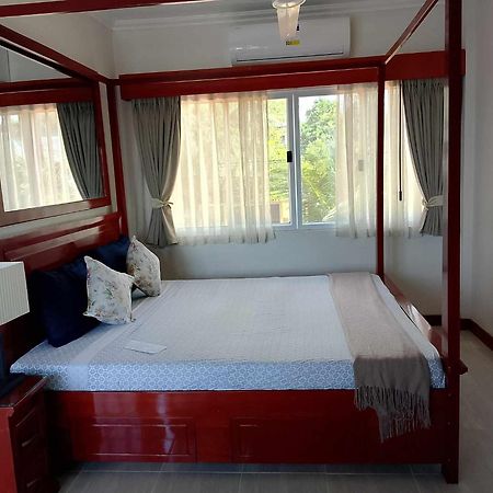 Ocean Breeze Resort Toledo Екстер'єр фото