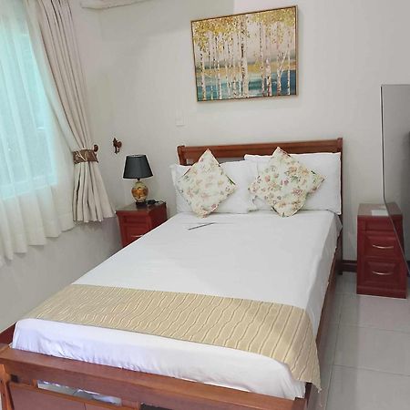 Ocean Breeze Resort Toledo Екстер'єр фото