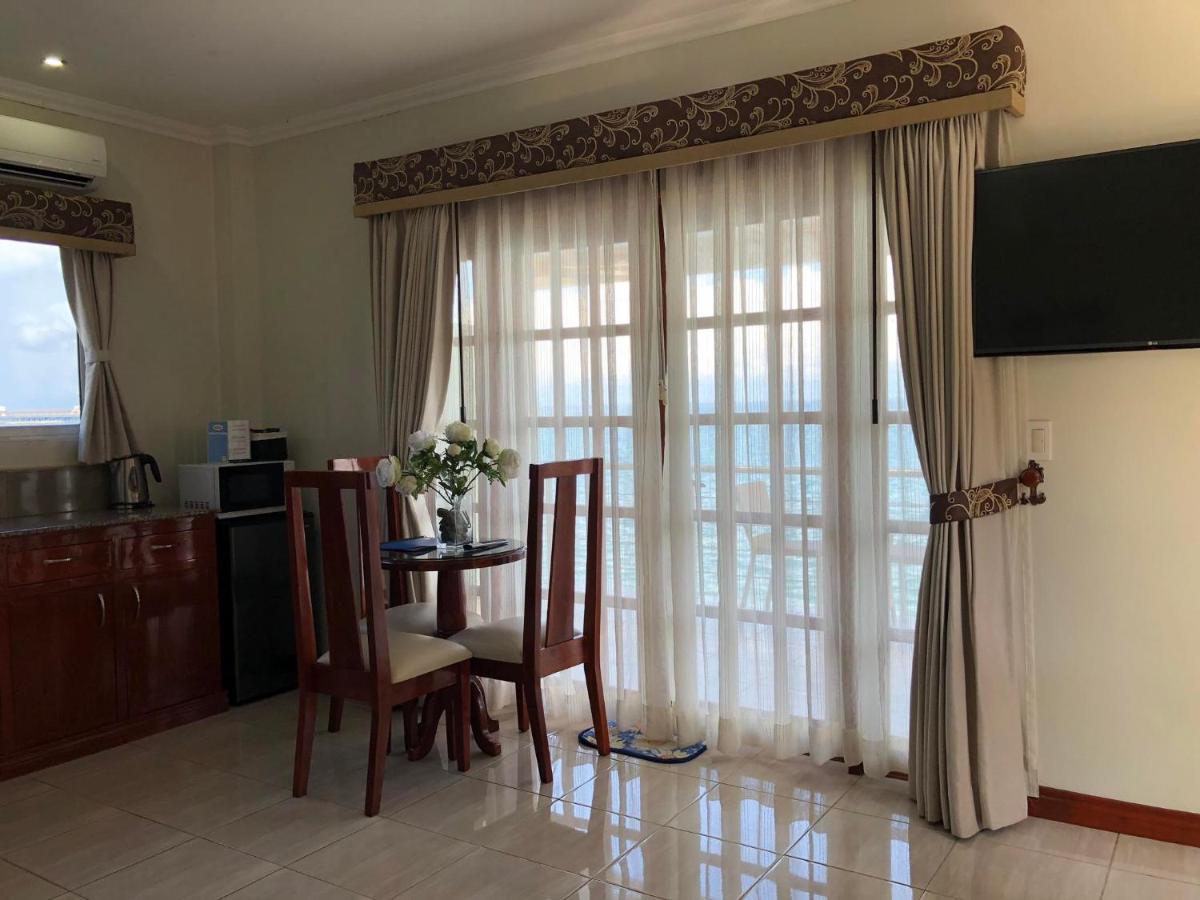 Ocean Breeze Resort Toledo Екстер'єр фото