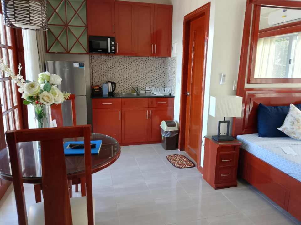 Ocean Breeze Resort Toledo Екстер'єр фото