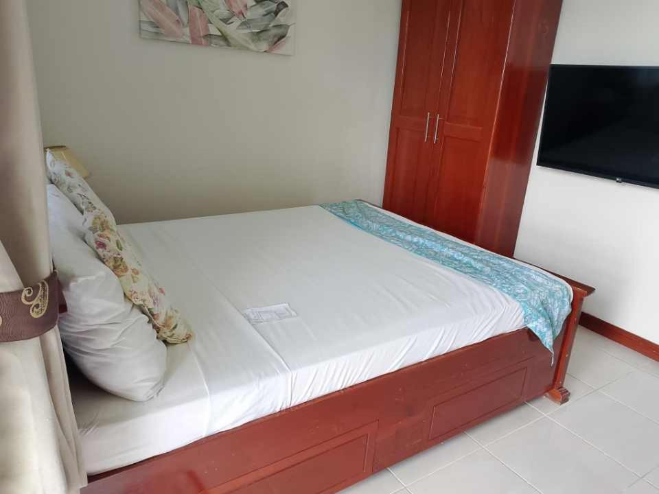 Ocean Breeze Resort Toledo Екстер'єр фото