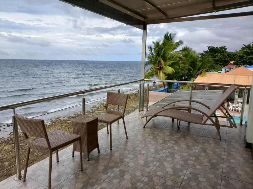 Ocean Breeze Resort Toledo Екстер'єр фото