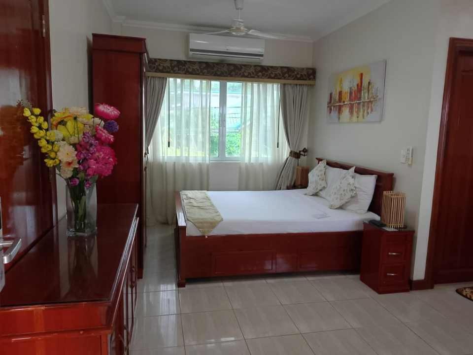 Ocean Breeze Resort Toledo Екстер'єр фото