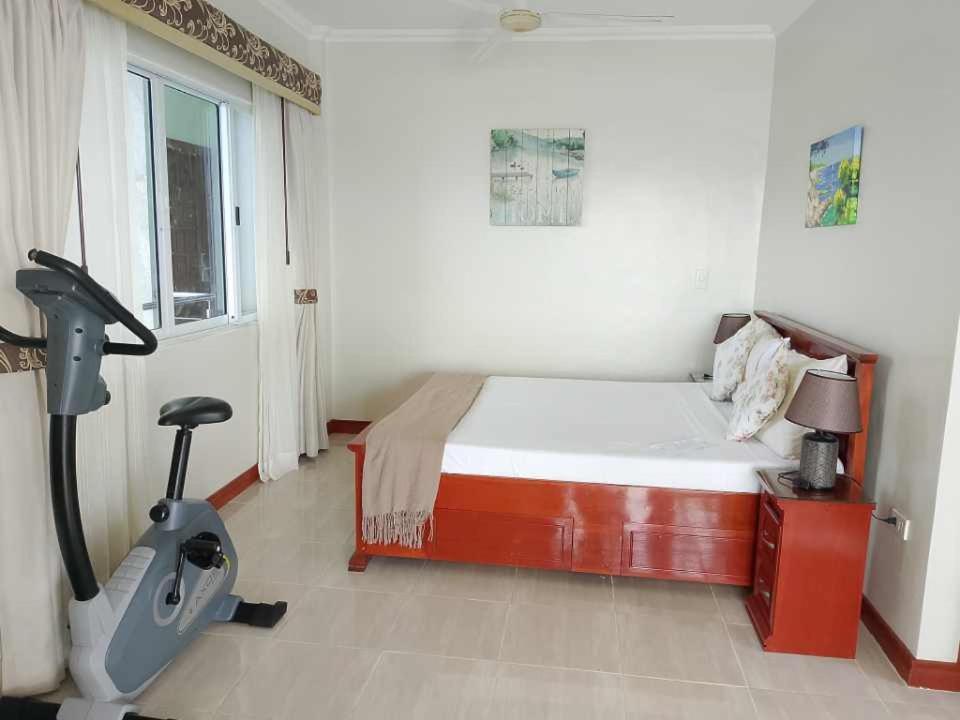 Ocean Breeze Resort Toledo Екстер'єр фото
